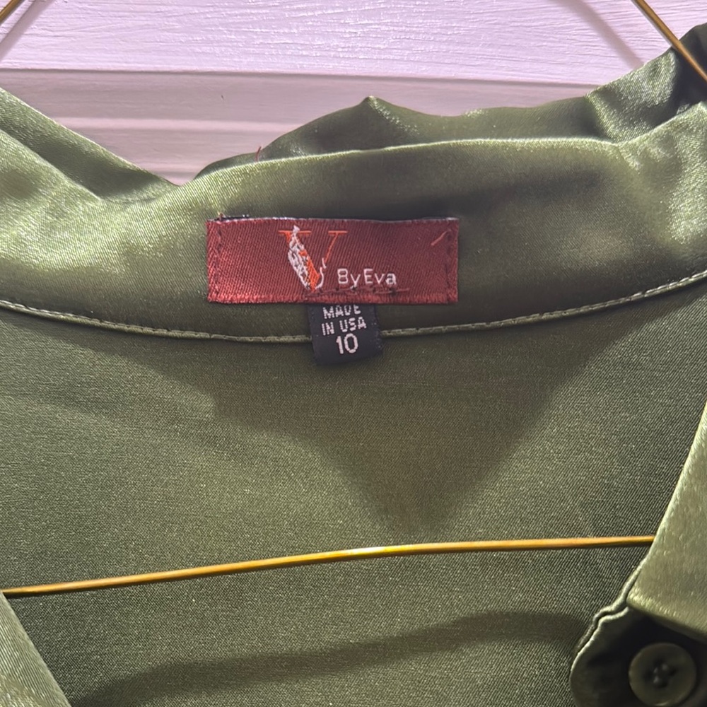 V By Eva Green Satin Blouse - Picture 2 of 3